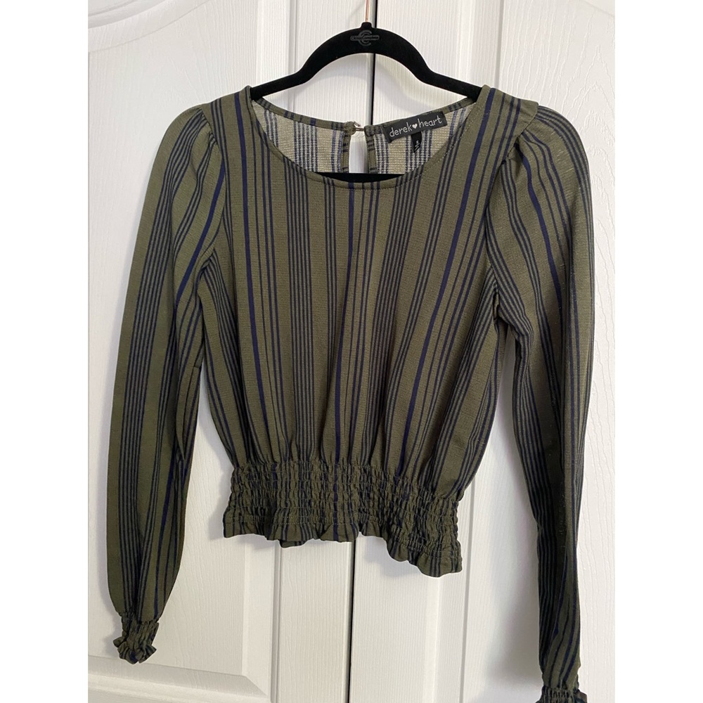 Lovely hunter green and navy striped top